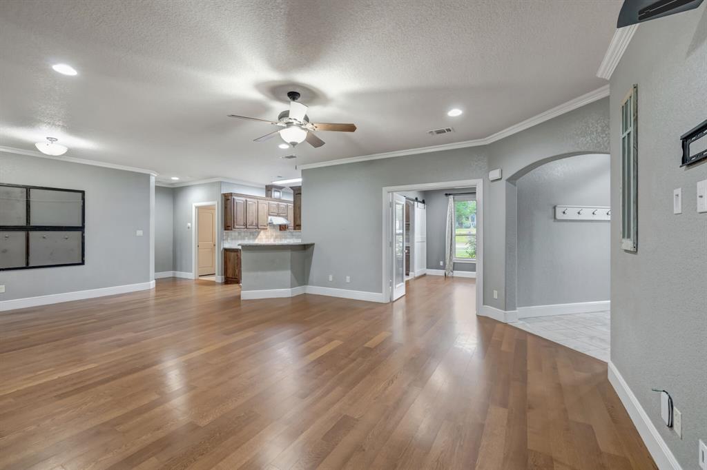 1420 Briar Crossing Drive Property Photo 6