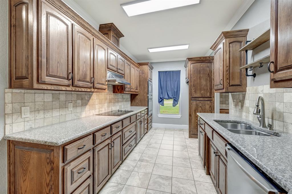 1420 Briar Crossing Drive Property Photo 12