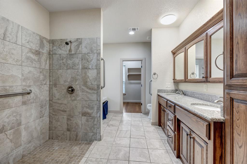1420 Briar Crossing Drive Property Photo 16