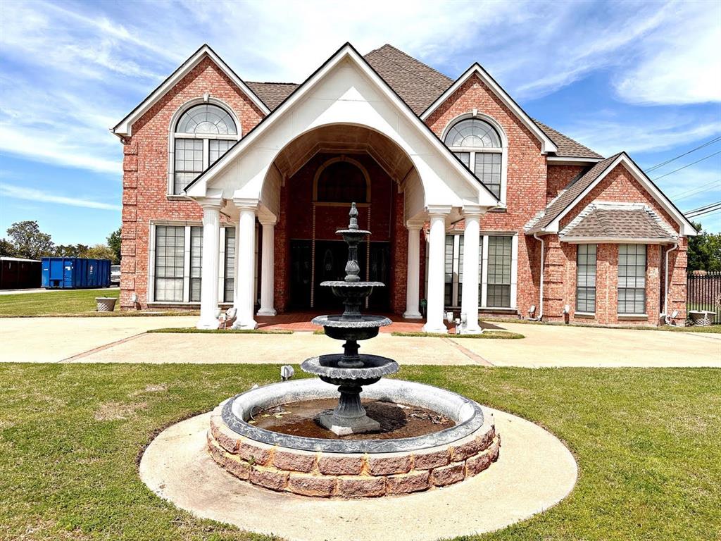 1301 Wyndmere Drive Property Photo 3