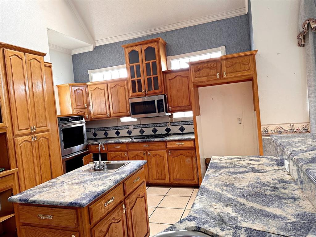 1301 Wyndmere Drive Property Photo 14
