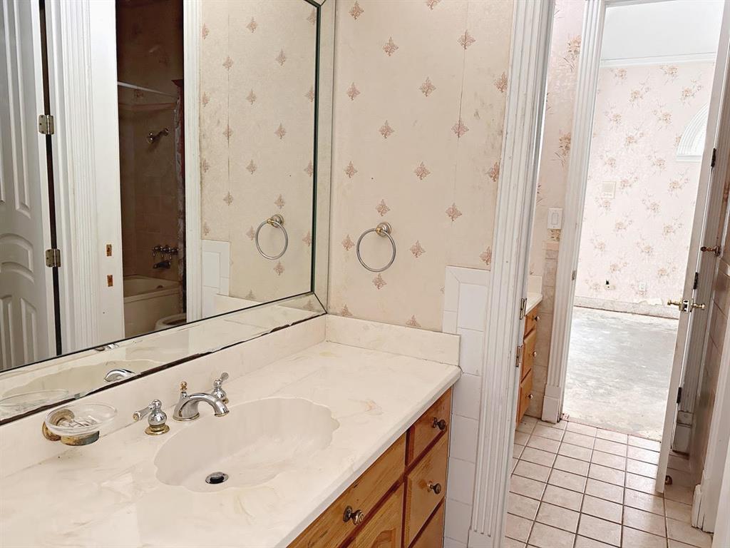 1301 Wyndmere Drive Property Photo 24