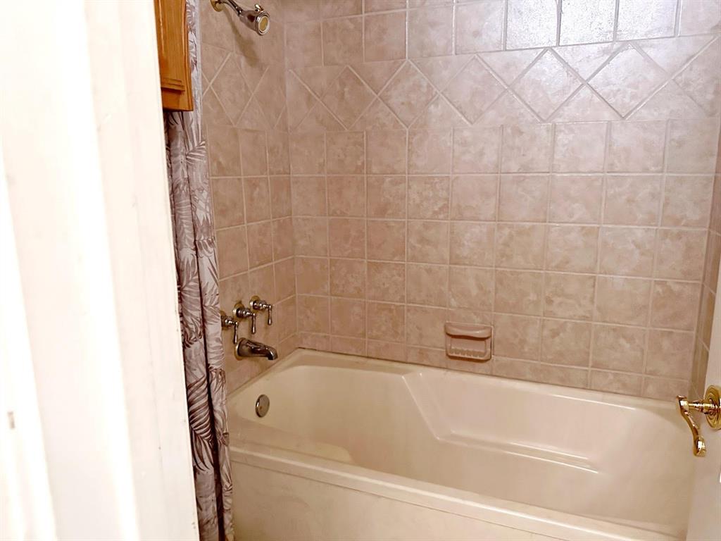 1301 Wyndmere Drive Property Photo 26