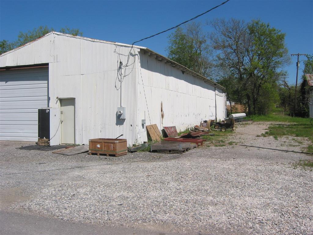 303 Augustus Street Property Photo 1