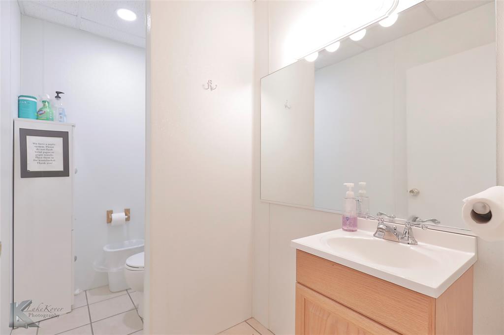 5843 Us-83 Property Photo 4