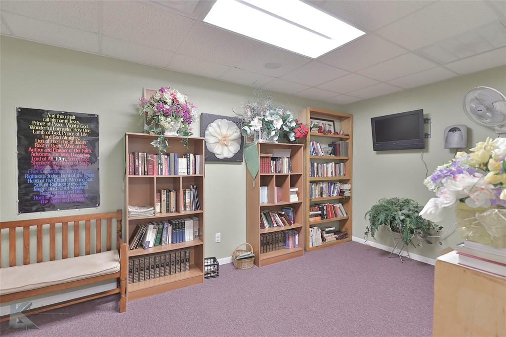 5843 Us-83 Property Photo 23