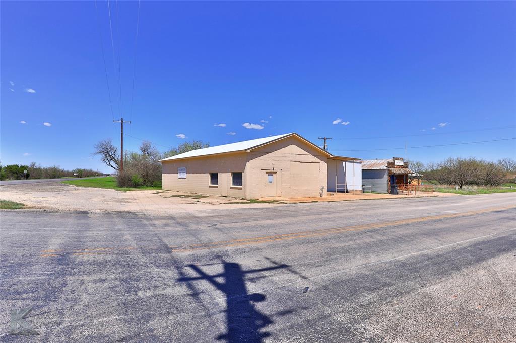 5843 Us-83 Property Photo 25