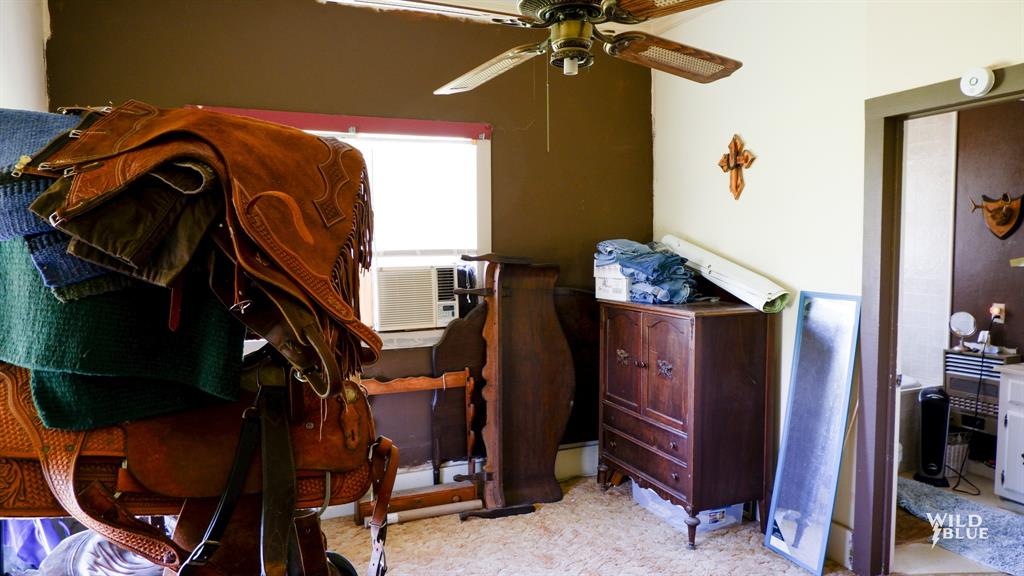 1520 County Road 2545 Property Photo 36