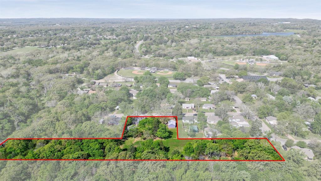 1830 Clark Drive Property Photo 3