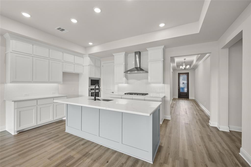 16904 Eastern Red Boulevard Property Photo 6