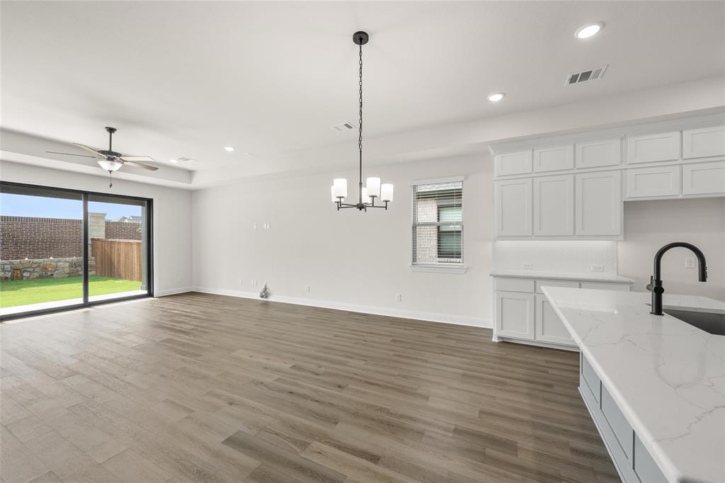 16904 Eastern Red Boulevard Property Photo 7