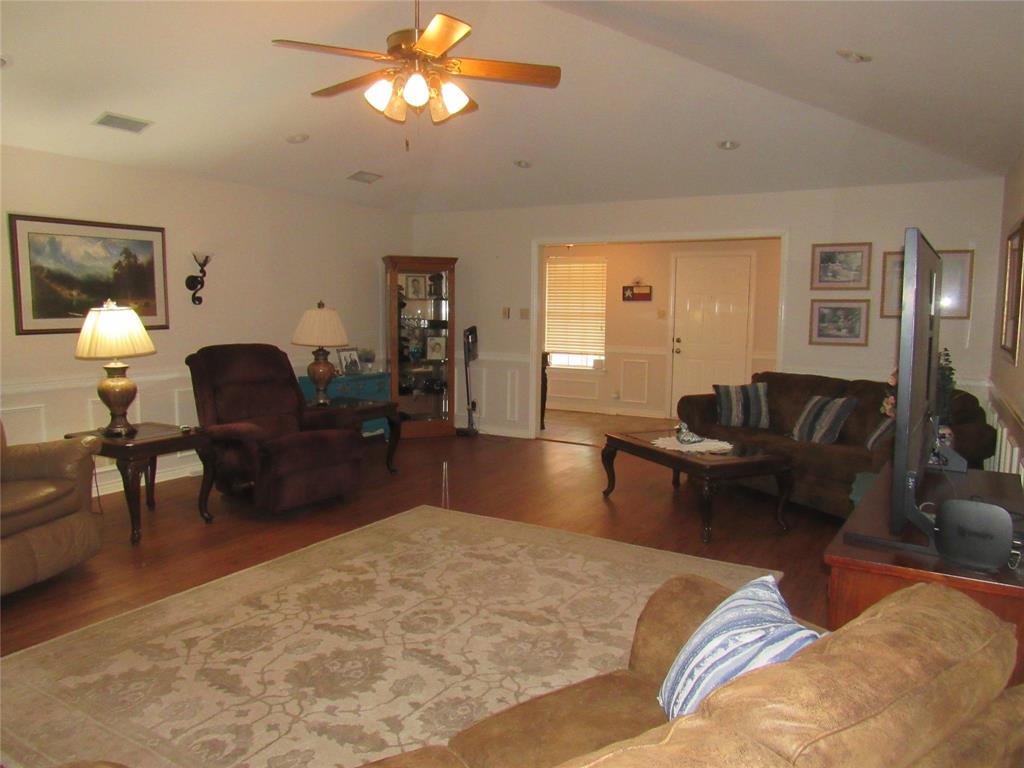 111 Tyler Lane Property Photo 8