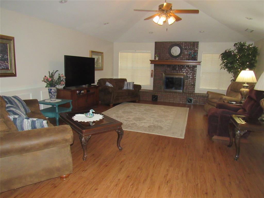 111 Tyler Lane Property Photo 9