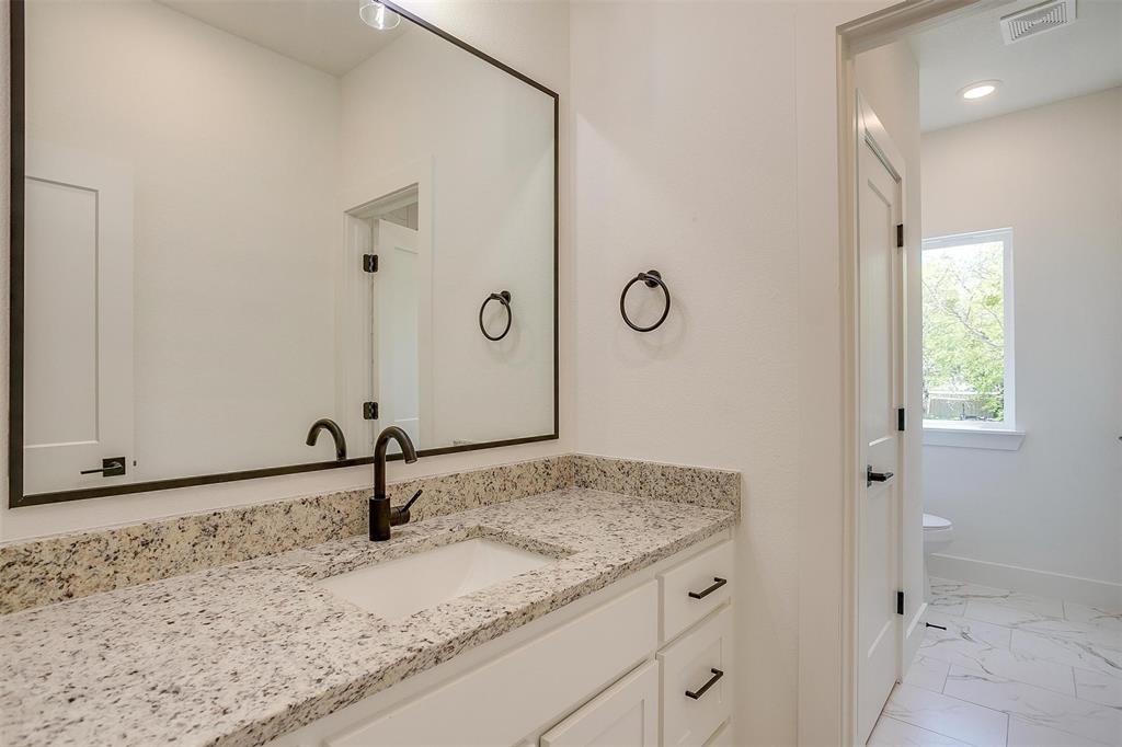 813 Stamps Avenue Property Photo 15