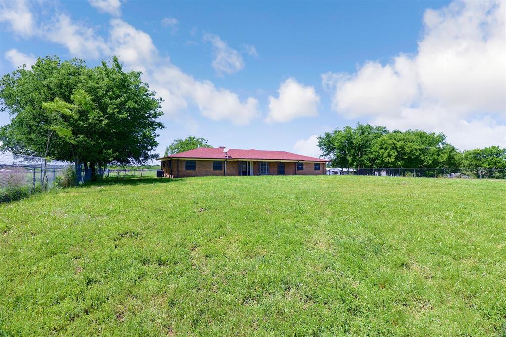 12393 Fm 1392 Property Photo 7
