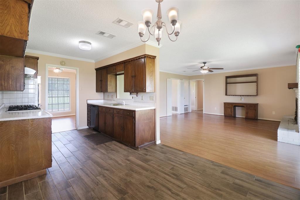 12393 Fm 1392 Property Photo 14
