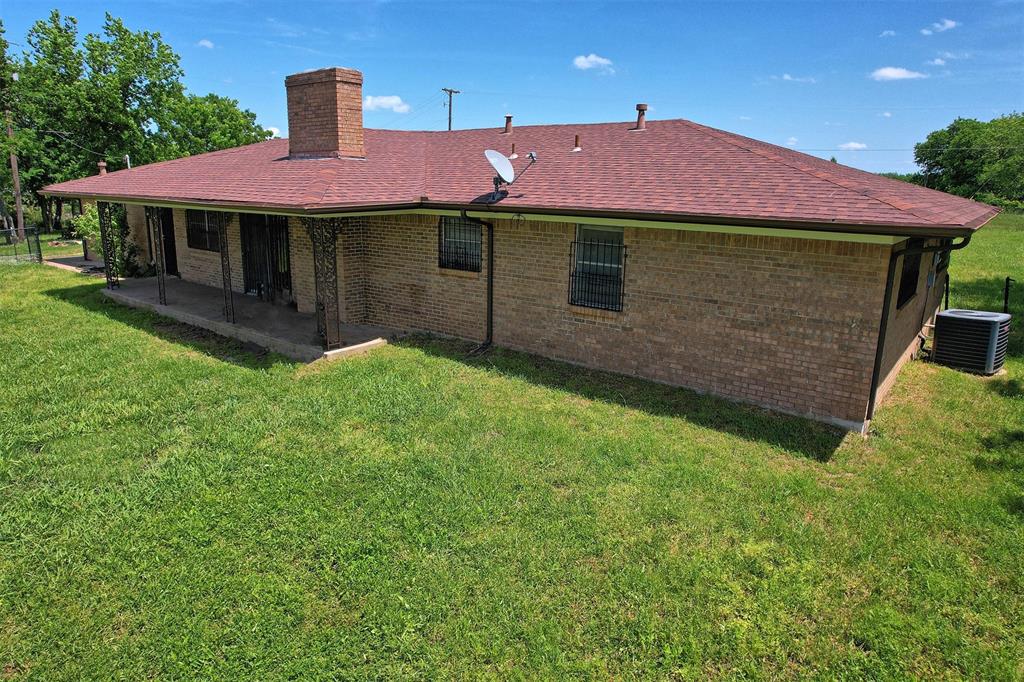 12393 Fm 1392 Property Photo 32