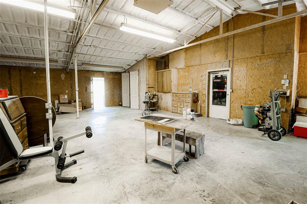 679 County Road 1465 Property Photo 12