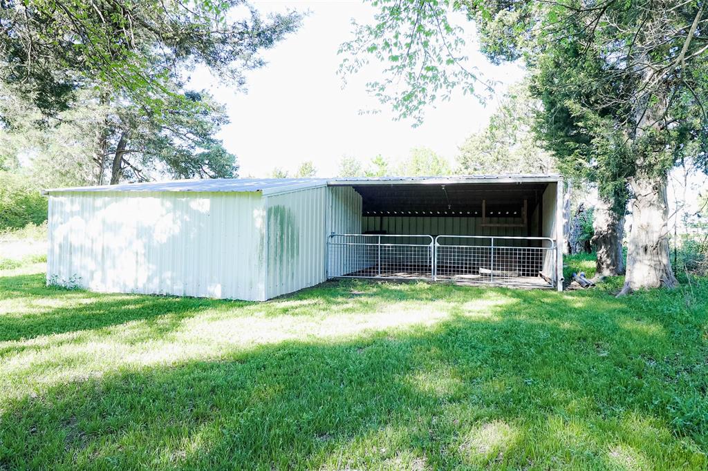 679 County Road 1465 Property Photo 14
