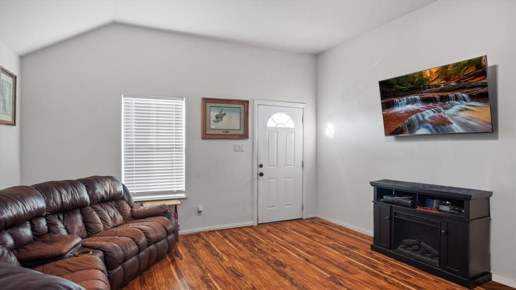 11874 Fm 157 Property Photo 18