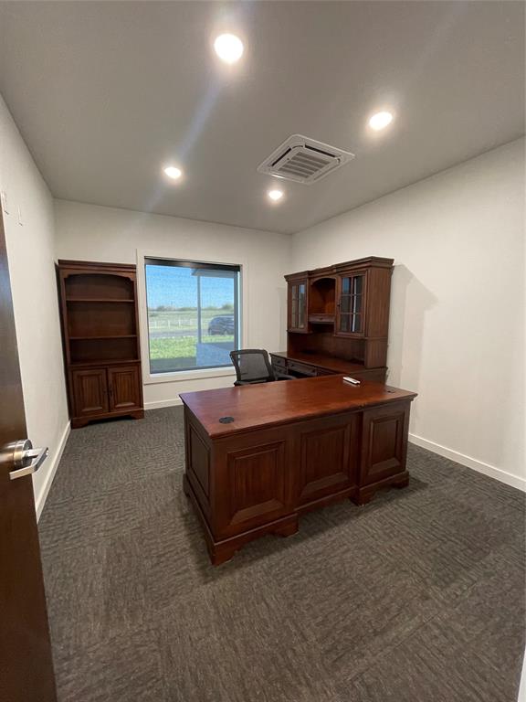 8002 Rector Road Property Photo 7