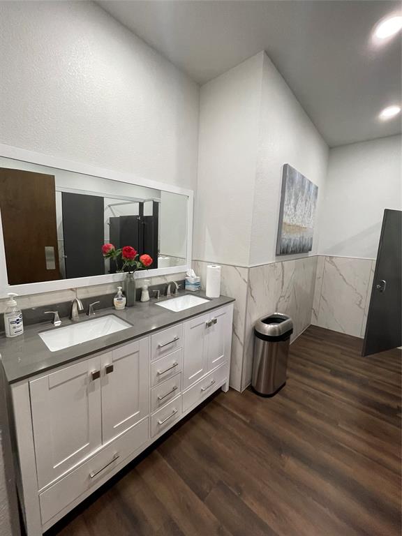 8002 Rector Road Property Photo 16