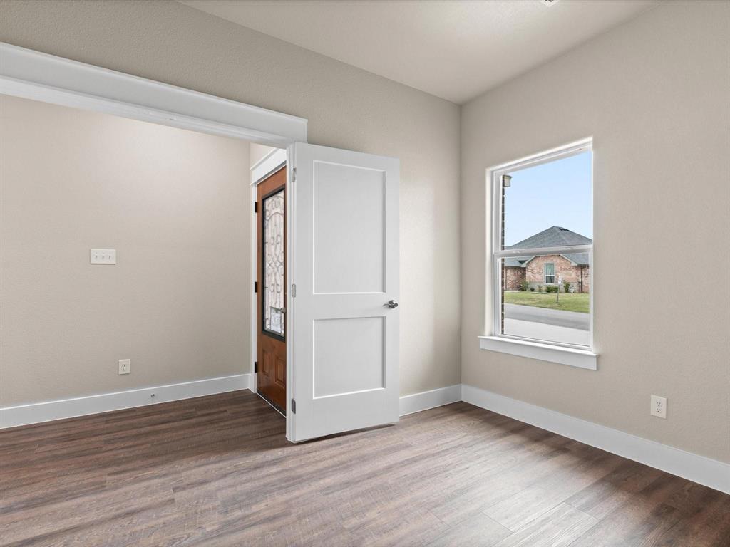 2127 Christine Drive Property Photo 3