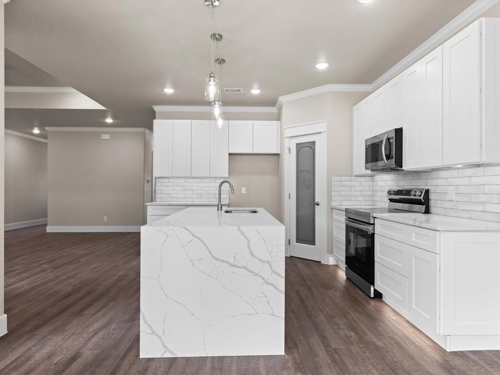 2127 Christine Drive Property Photo 8
