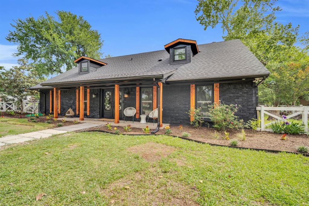 1015 S Lowrance Road Property Photo