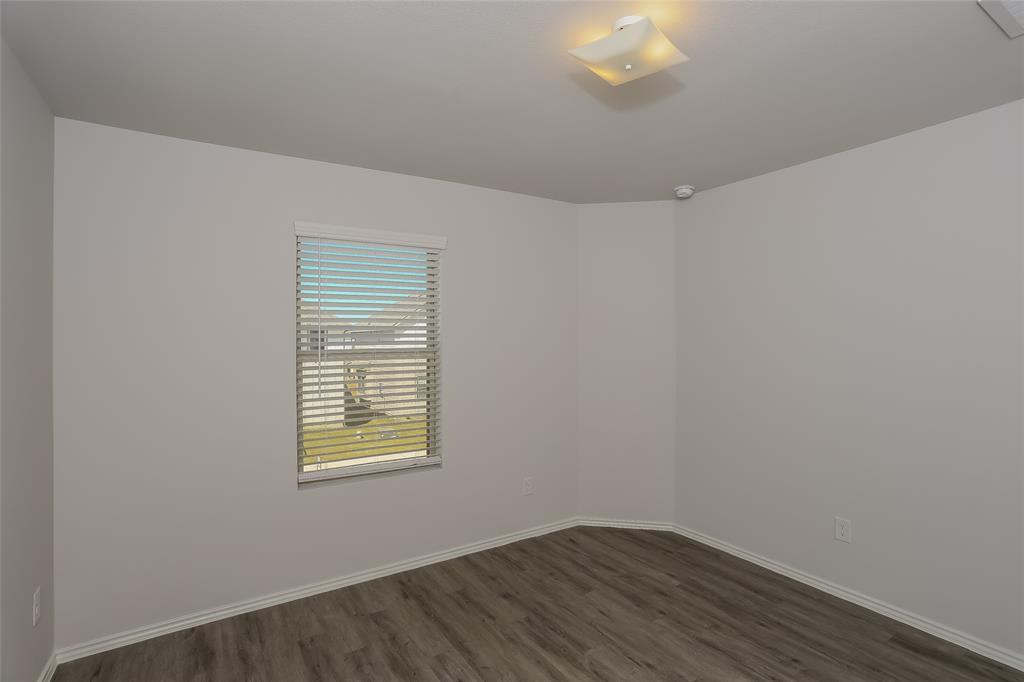5544 Willamette Drive Property Photo 14