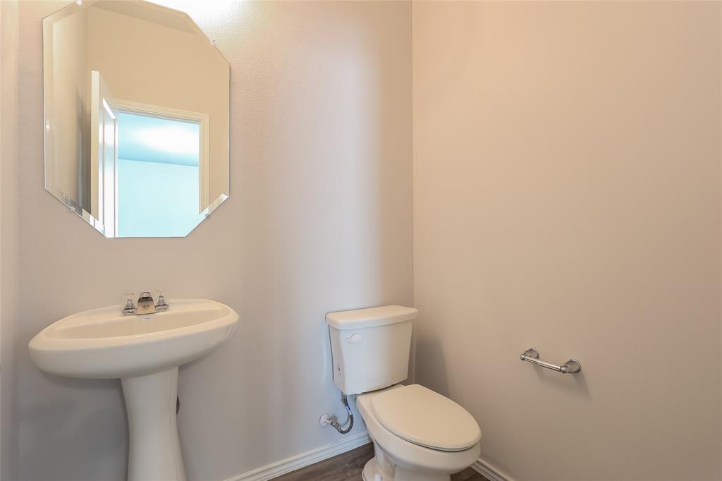 5544 Willamette Drive Property Photo 16