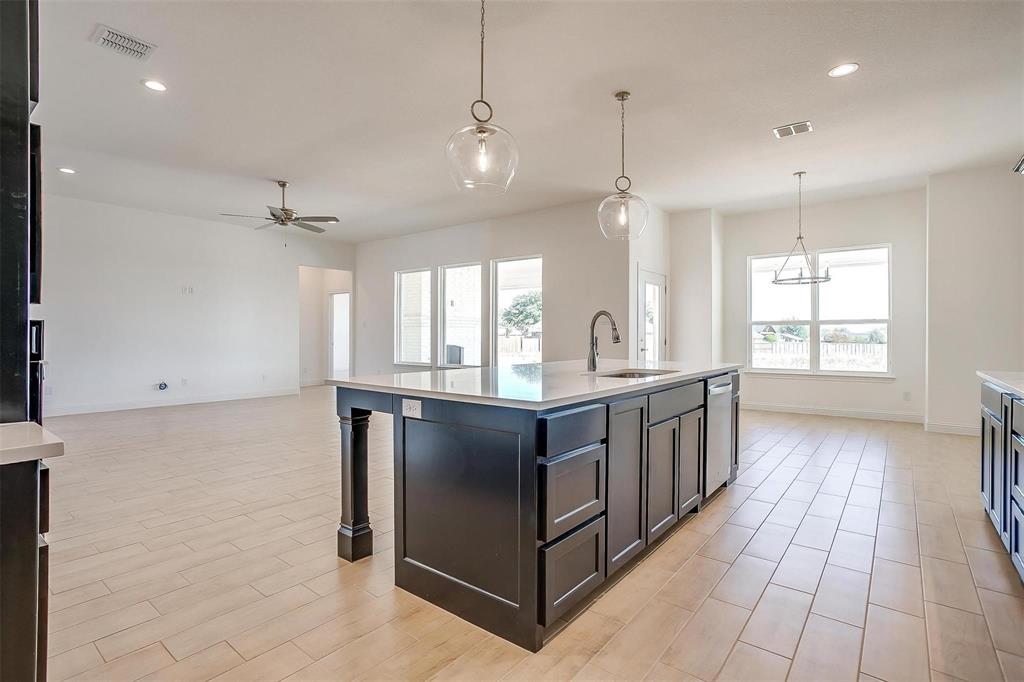 1000 Fan Palm Place Property Photo 18