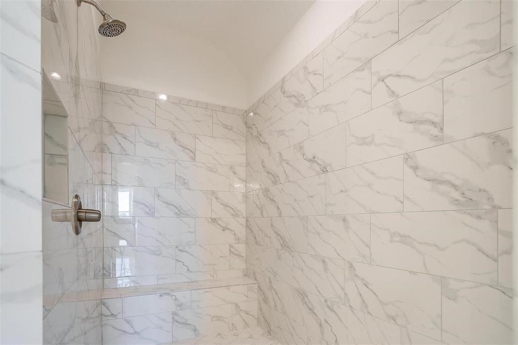 1000 Fan Palm Place Property Photo 27