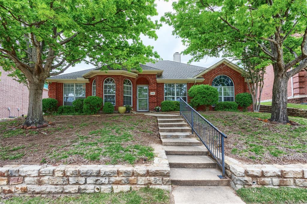 805 Weeping Willow Road Property Photo 1