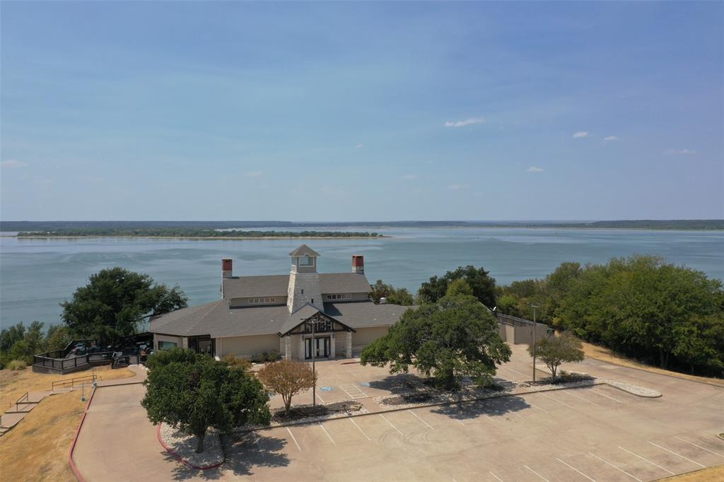 17059 Trailwood Drive Property Photo 5