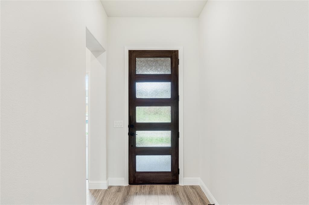 3240 Southampton Drive Property Photo 5