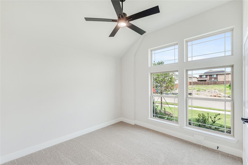 3240 Southampton Drive Property Photo 6