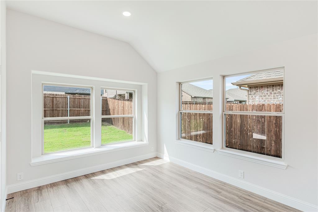 3240 Southampton Drive Property Photo 25