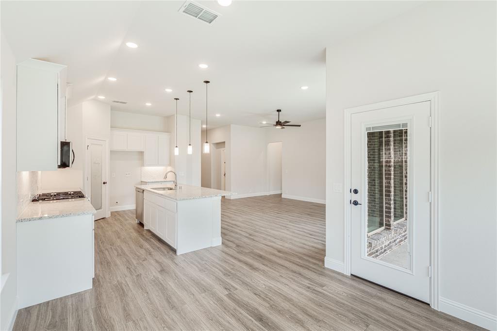 3240 Southampton Drive Property Photo 26