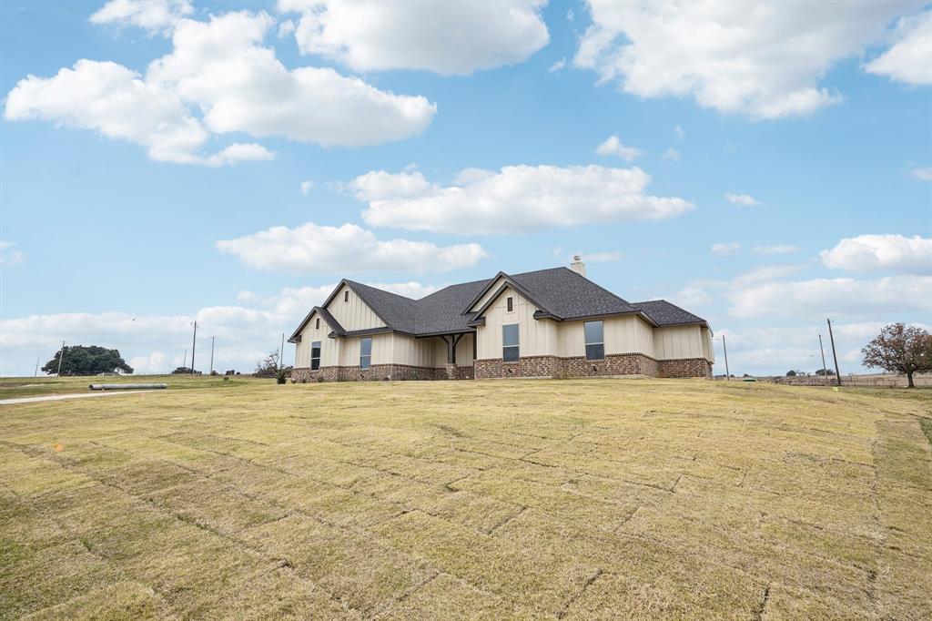 1176 Paradise Parkway Property Photo 2