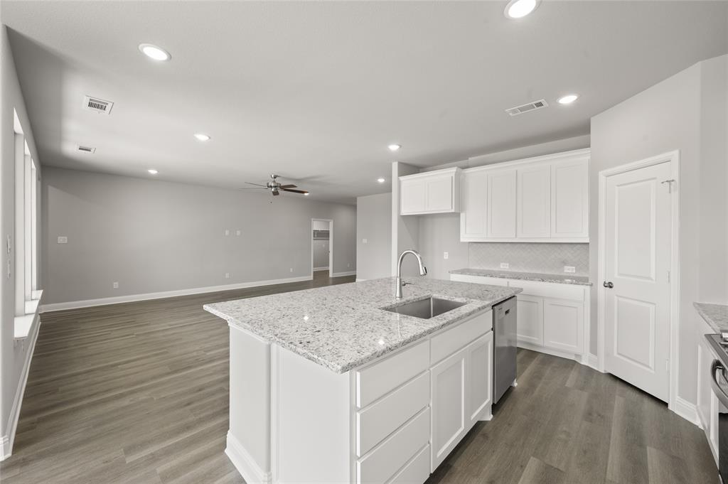 7012 Ranch View Place Property Photo 12