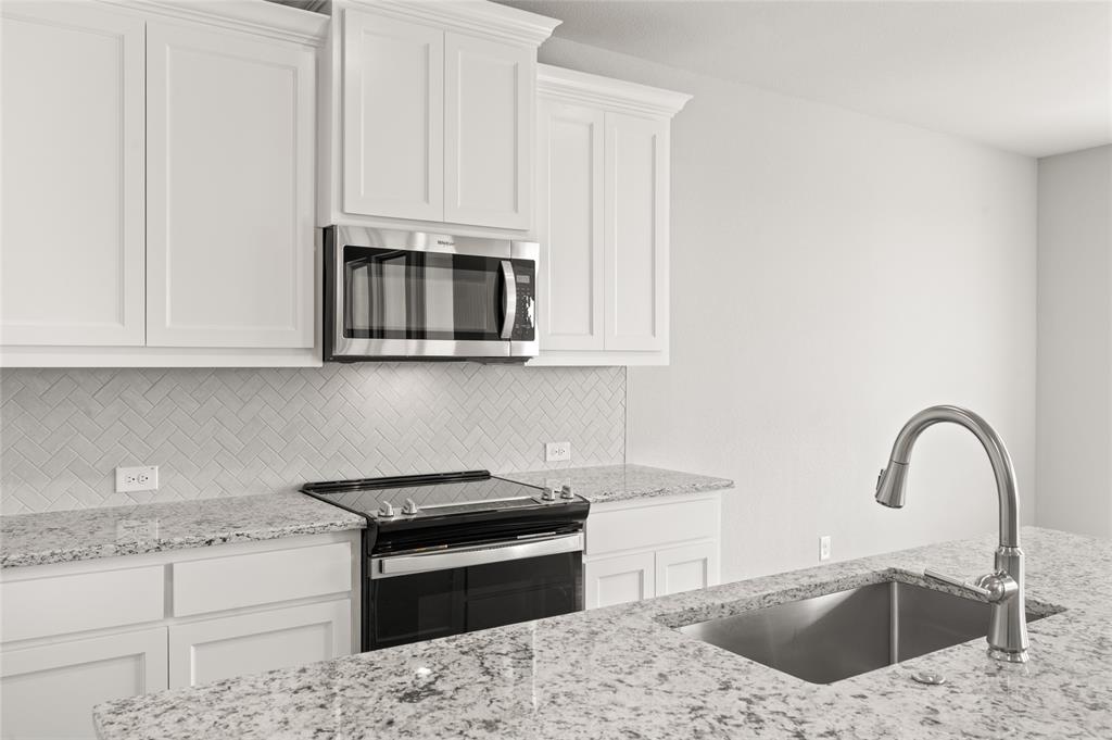 7012 Ranch View Place Property Photo 13