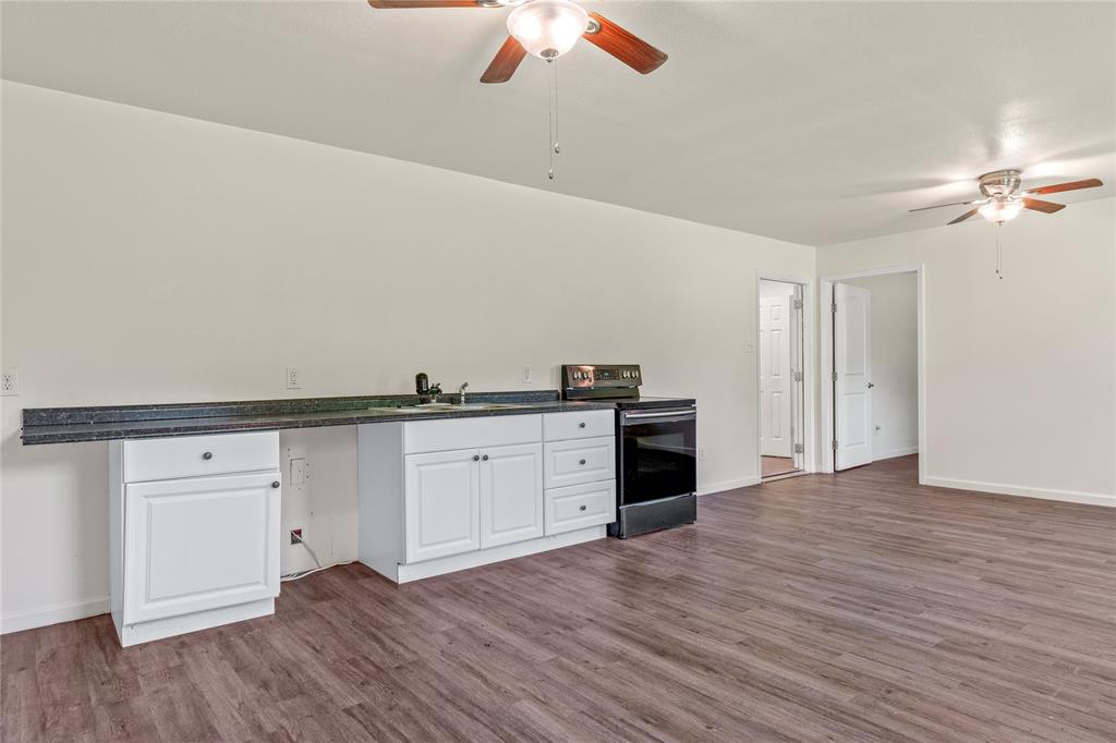 14451 County Road 3900 Property Photo 15