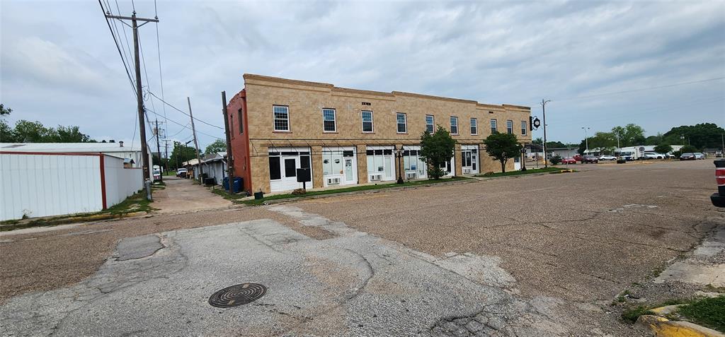 401 E Commerce Street Property Photo 1
