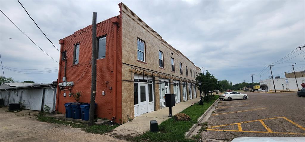 401 E Commerce Street Property Photo 2