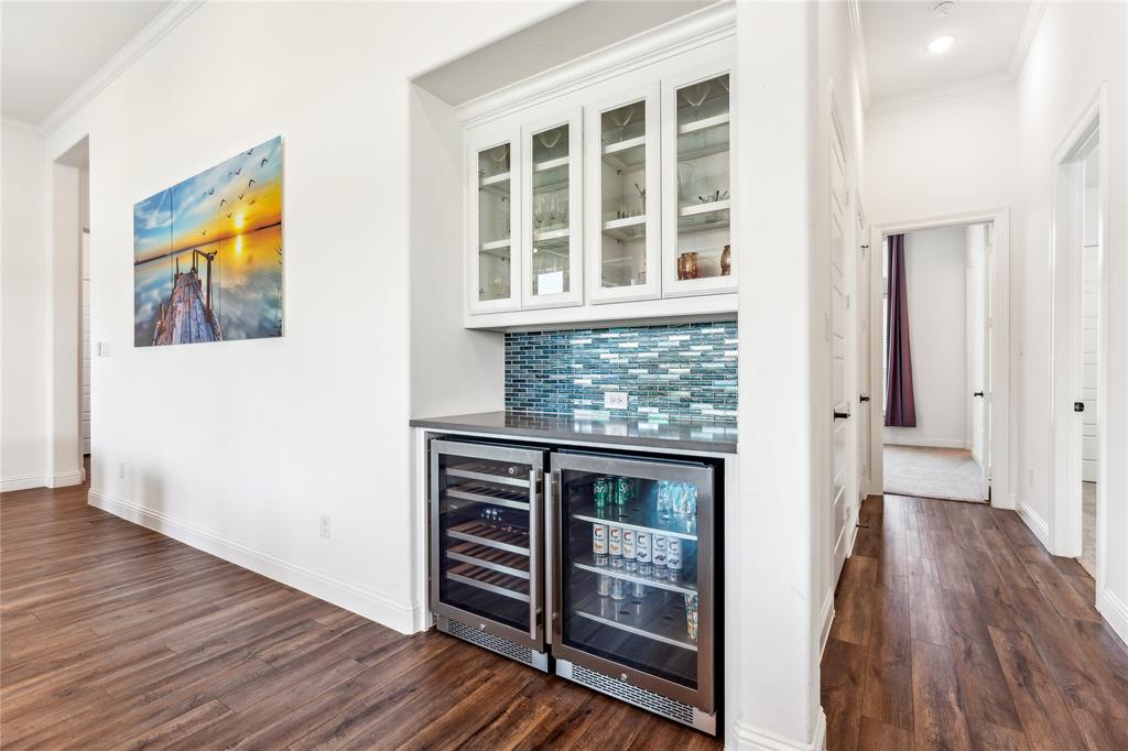 7637 W Shore Drive Property Photo 10