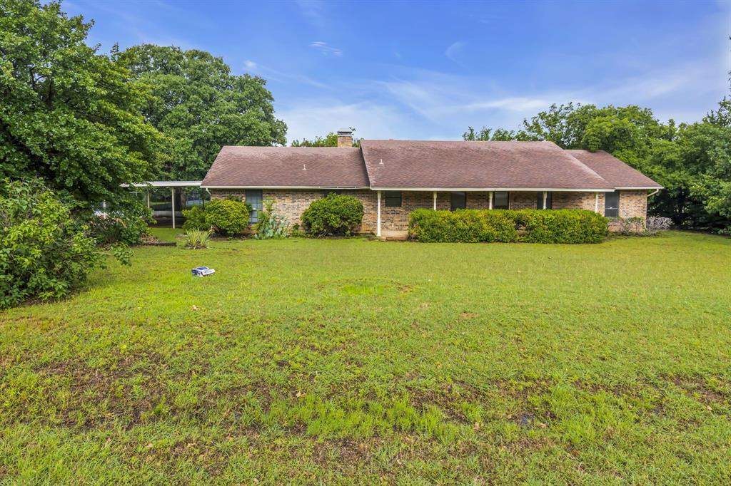 450 Briarwood Drive Property Photo 3