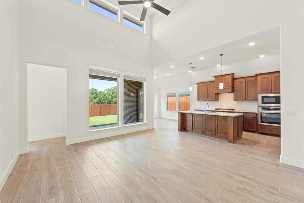 9521 Lanshire Lane Property Photo 13