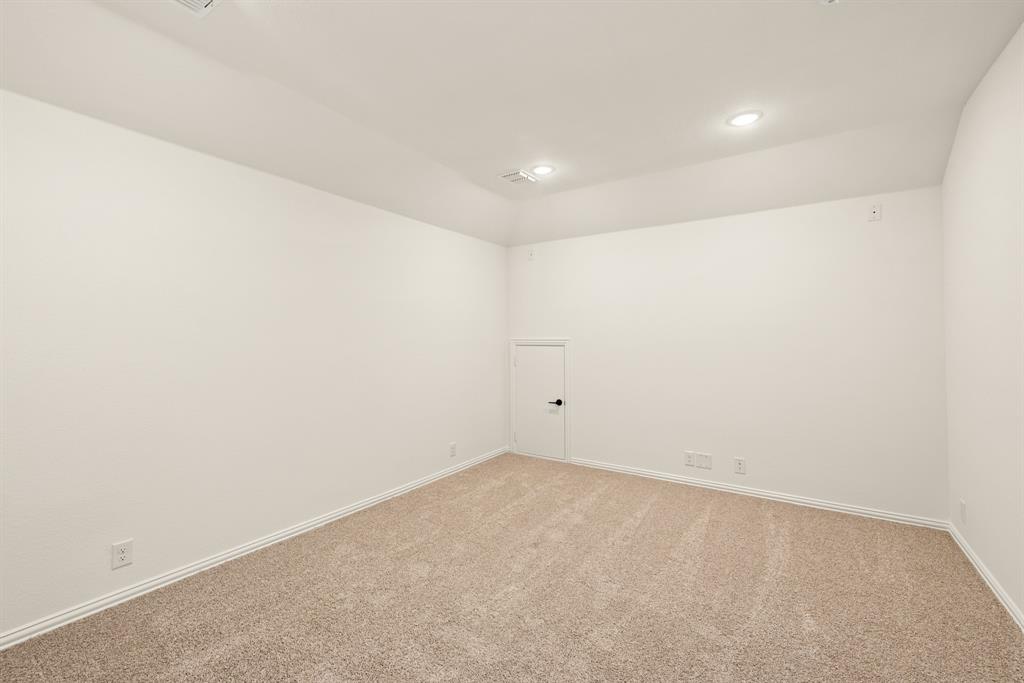 9521 Lanshire Lane Property Photo 29