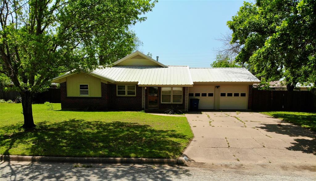 1307 Sycamore Street Property Photo 2